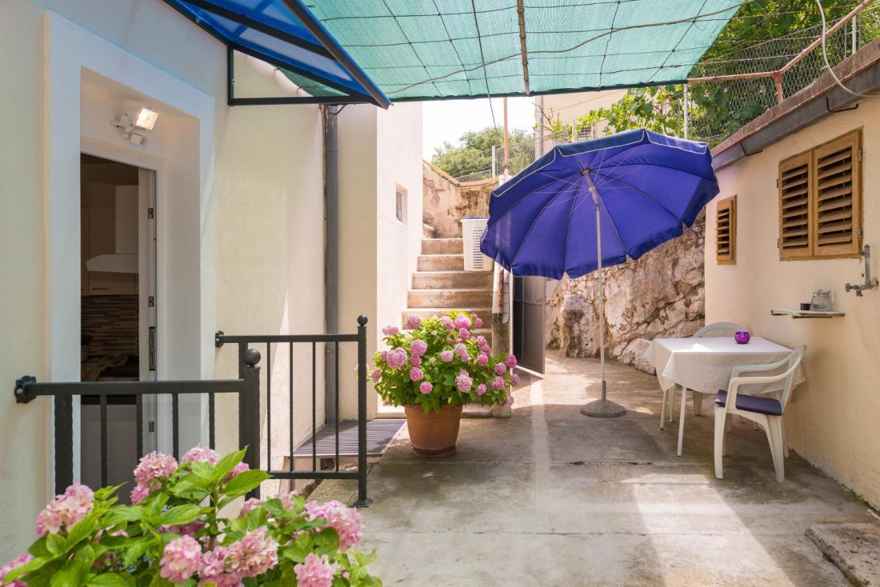 Apartamento Petite Split Exterior foto