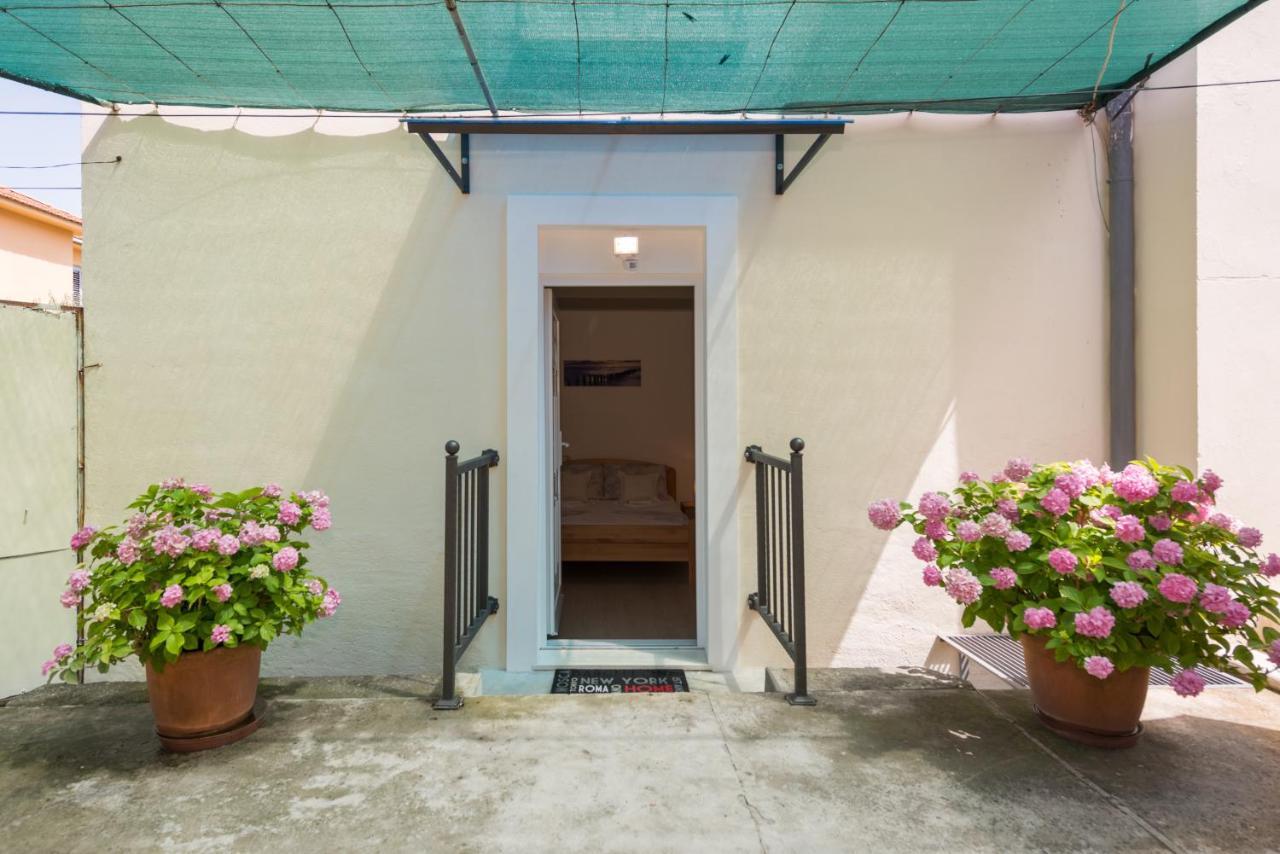 Apartamento Petite Split Exterior foto